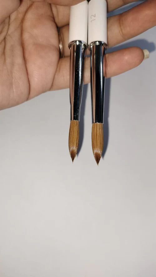 100% Kolinsky Acrylic Brush