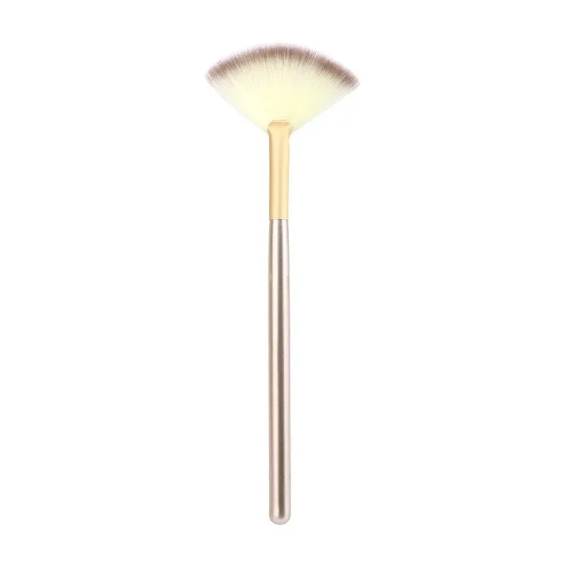 New Practical Facial Brushes Fan Makeup Brushes Soft Portable Mask Brushes Cosmetic Tools for Ladies Girls Nail Charm Nails